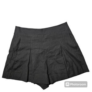 Vince Black Linen High Waisted Pleated Shorts